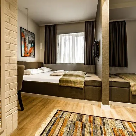 Hotel Garni 4*